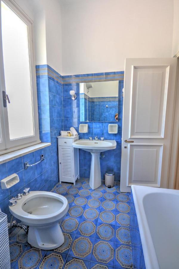 Villa Riviera Rapallo - 5 Min Walking From Beach Exterior photo